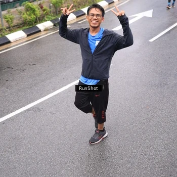 Runner Photo 7955795