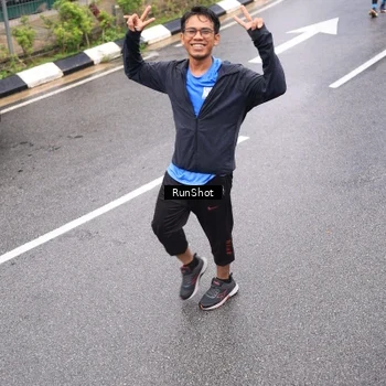 Runner Photo 7955797