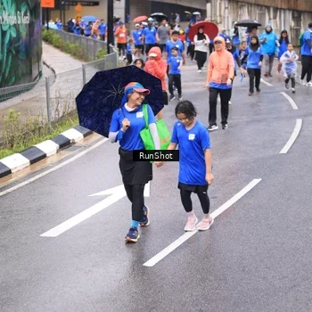 Runner Photo 7955825