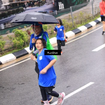 Runner Photo 7955851