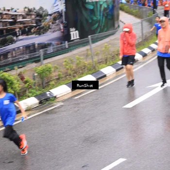 Runner Photo 7955859