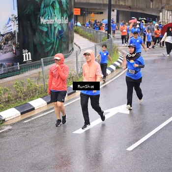 Runner Photo 7955867