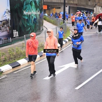 Runner Photo 7955870