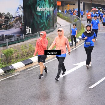 Runner Photo 7955872