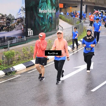 Runner Photo 7955874