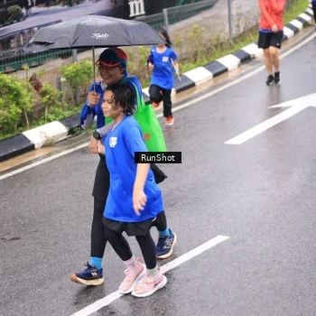 Runner Photo 7955876