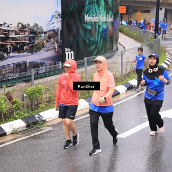Runner Photo 7955879