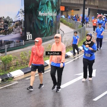 Runner Photo 7955890