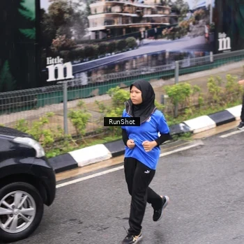 Runner Photo 7955913