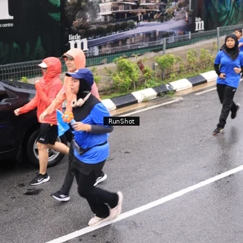 Runner Photo 7955923