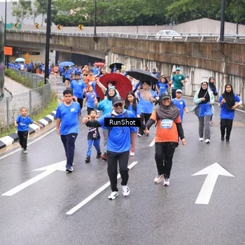 Runner Photo 7955953