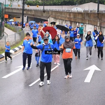 Runner Photo 7955959