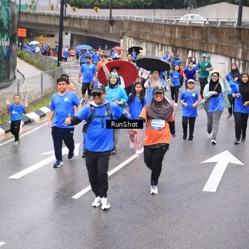 Runner Photo 7955961
