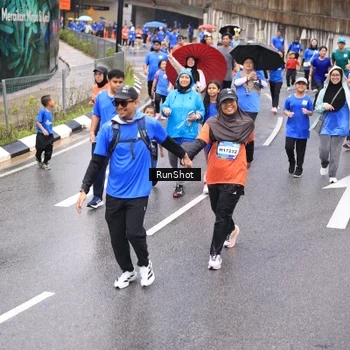 Runner Photo 7955975