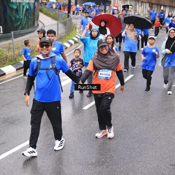 Runner Photo 7955989
