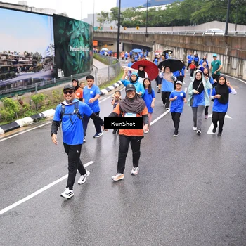 Runner Photo 7955991