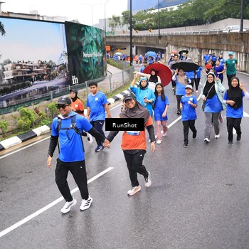 Runner Photo 7955993