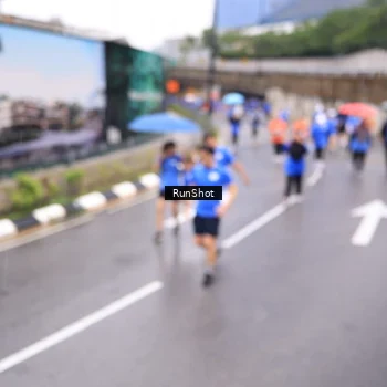Runner Photo 7956039