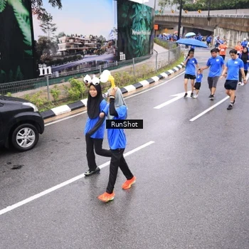 Runner Photo 7956045