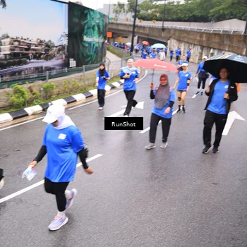 Runner Photo 7956070