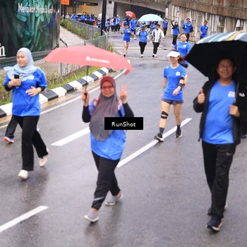 Runner Photo 7956079
