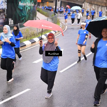 Runner Photo 7956081