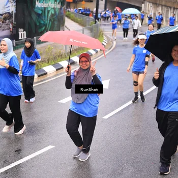 Runner Photo 7956082