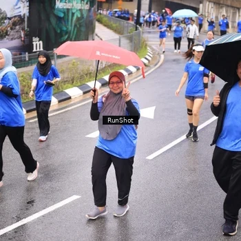 Runner Photo 7956083