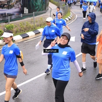 Runner Photo 7956129
