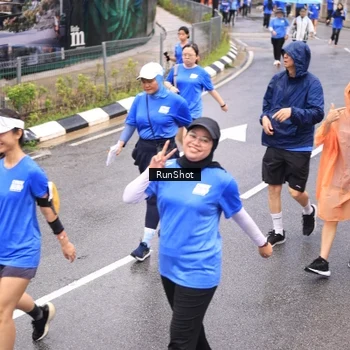 Runner Photo 7956131