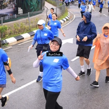 Runner Photo 7956149