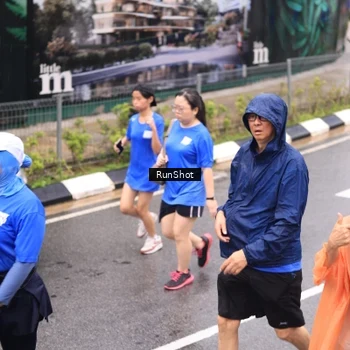 Runner Photo 7956154