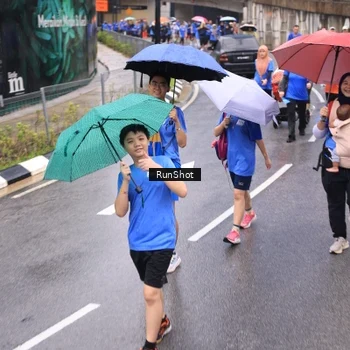 Runner Photo 7956156