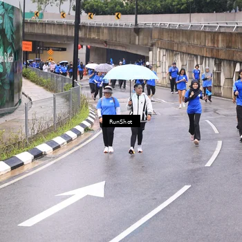 Runner Photo 7956166
