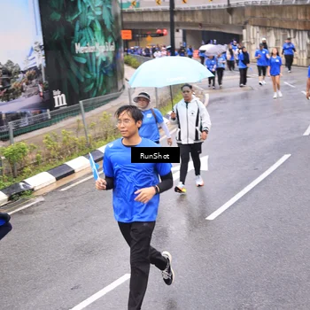 Runner Photo 7956175