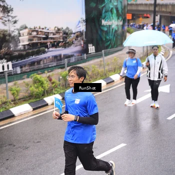 Runner Photo 7956182