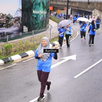 Runner Photo 7956236
