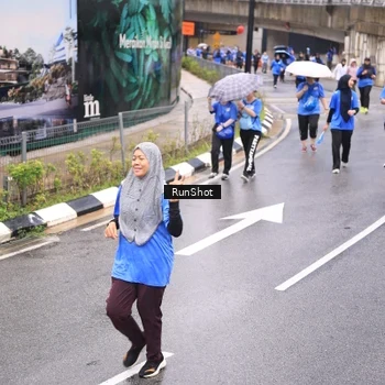 Runner Photo 7956238
