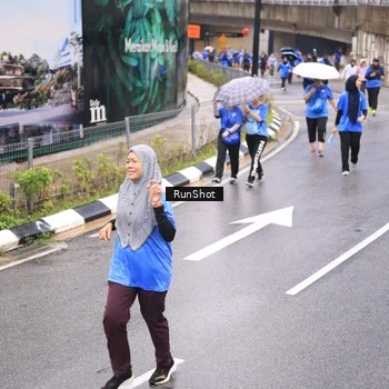Runner Photo 7956255