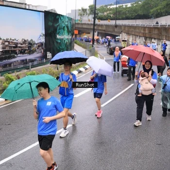 Runner Photo 7956256