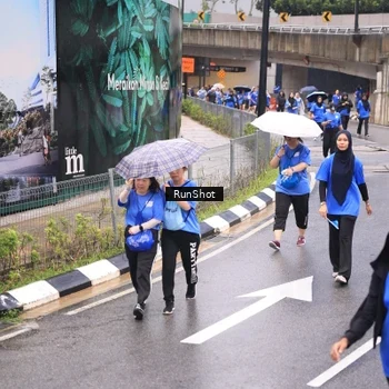 Runner Photo 7956261