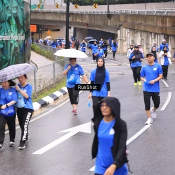 Runner Photo 7956267