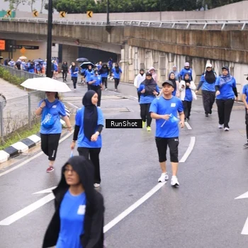 Runner Photo 7956270