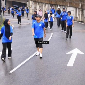 Runner Photo 7956274
