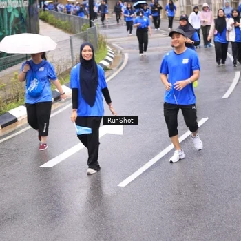 Runner Photo 7956286