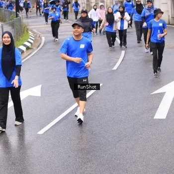 Runner Photo 7956289