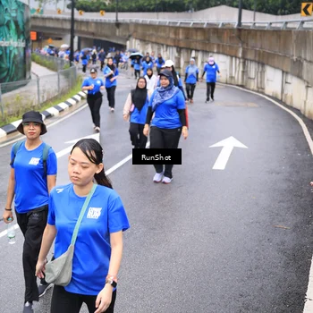 Runner Photo 7956345
