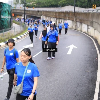 Runner Photo 7956348