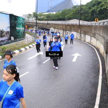 Runner Photo 7956352
