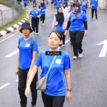 Runner Photo 7956354